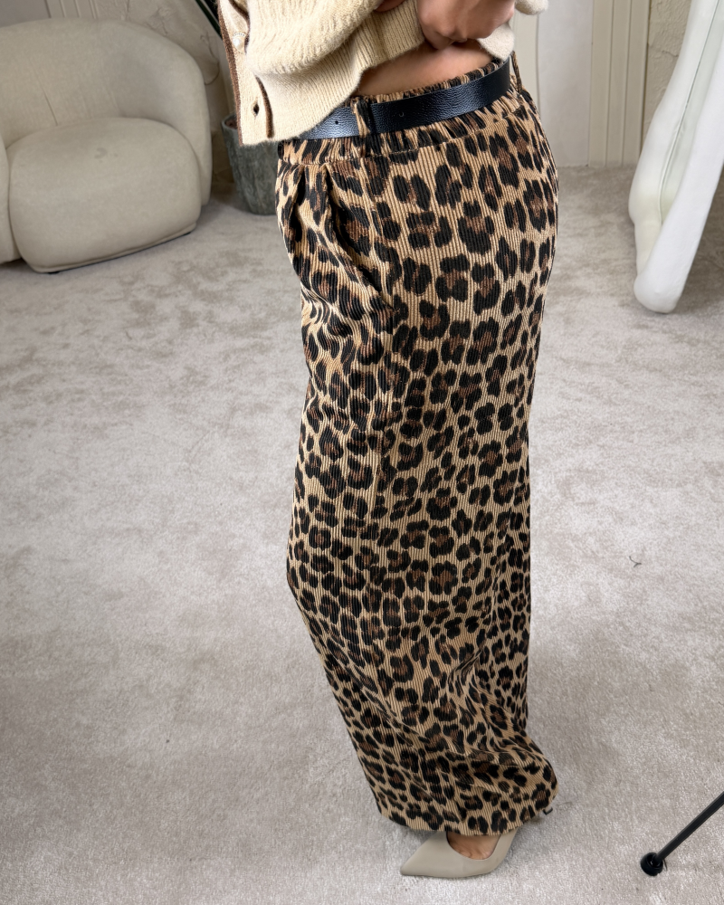 FİTİLLİ KADİFE LEOPAR İTALYAN PANTOLON FİTİLLİ KADİFE LEOPAR İTALYAN PANTOLON