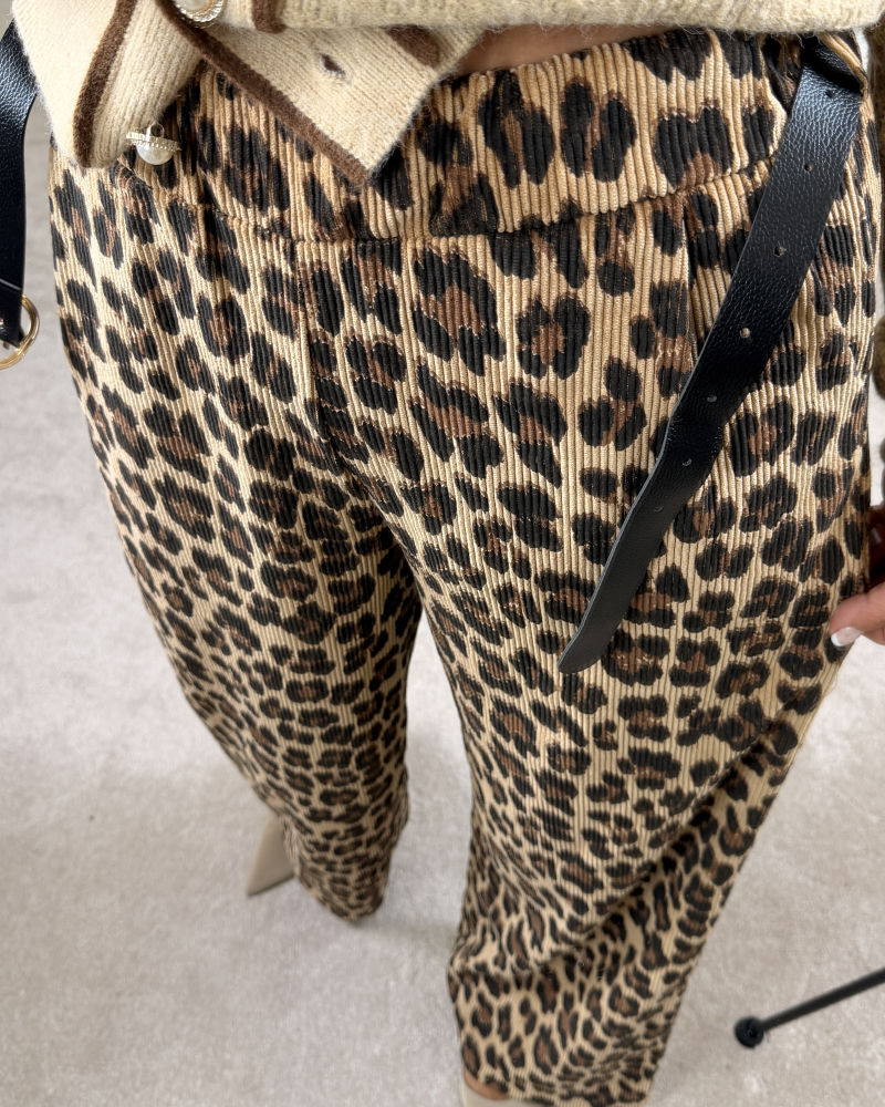 FİTİLLİ KADİFE LEOPAR İTALYAN PANTOLON FİTİLLİ KADİFE LEOPAR İTALYAN PANTOLON