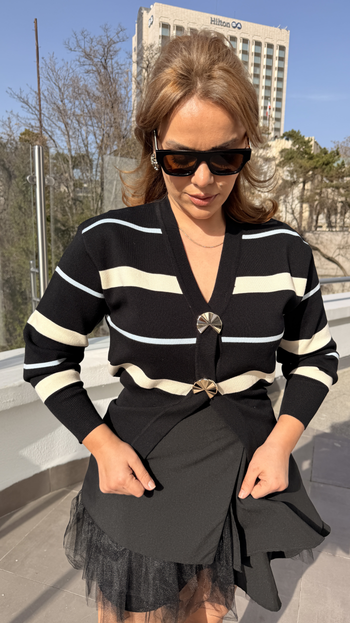 İTALYAN BROŞ DETAY TRİKO