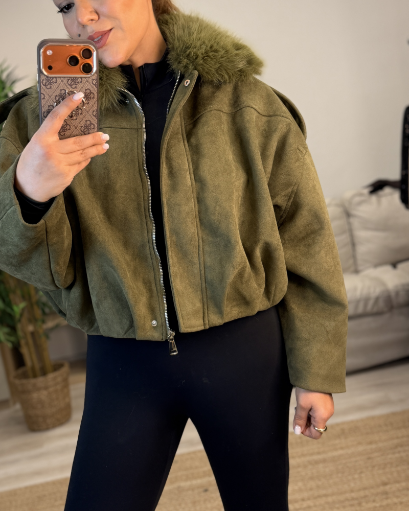 YAKA KÜRK DETAYLI HAKİ İTALYAN SÜET MONT YAKA KÜRK DETAYLI HAKİ İTALYAN SÜET MONT