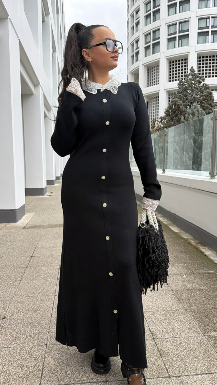 FRANSIZ DANTEL YAKA TRİKO MAXİ ELBİSE