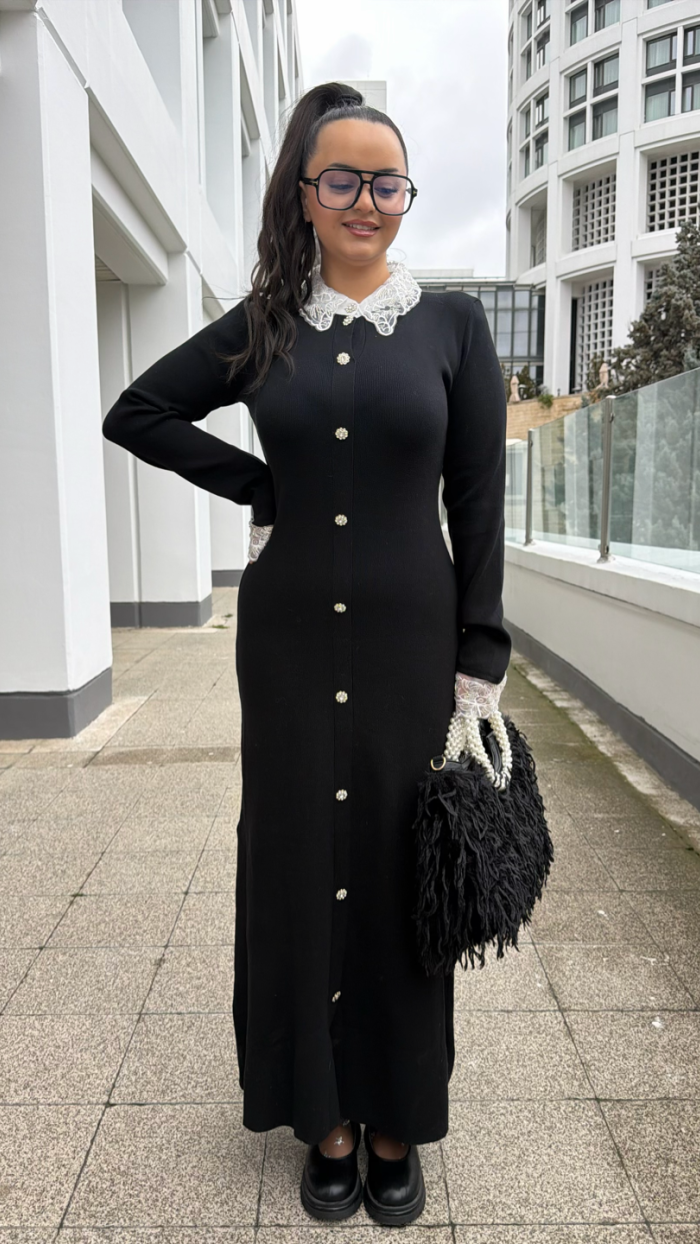 FRANSIZ DANTEL YAKA TRİKO MAXİ ELBİSE