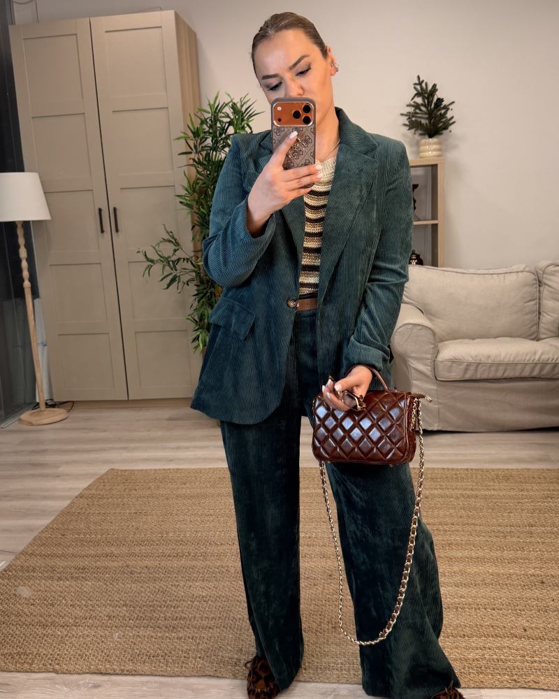 KADİFE İTALYAN TAKIM ZÜMRÜT