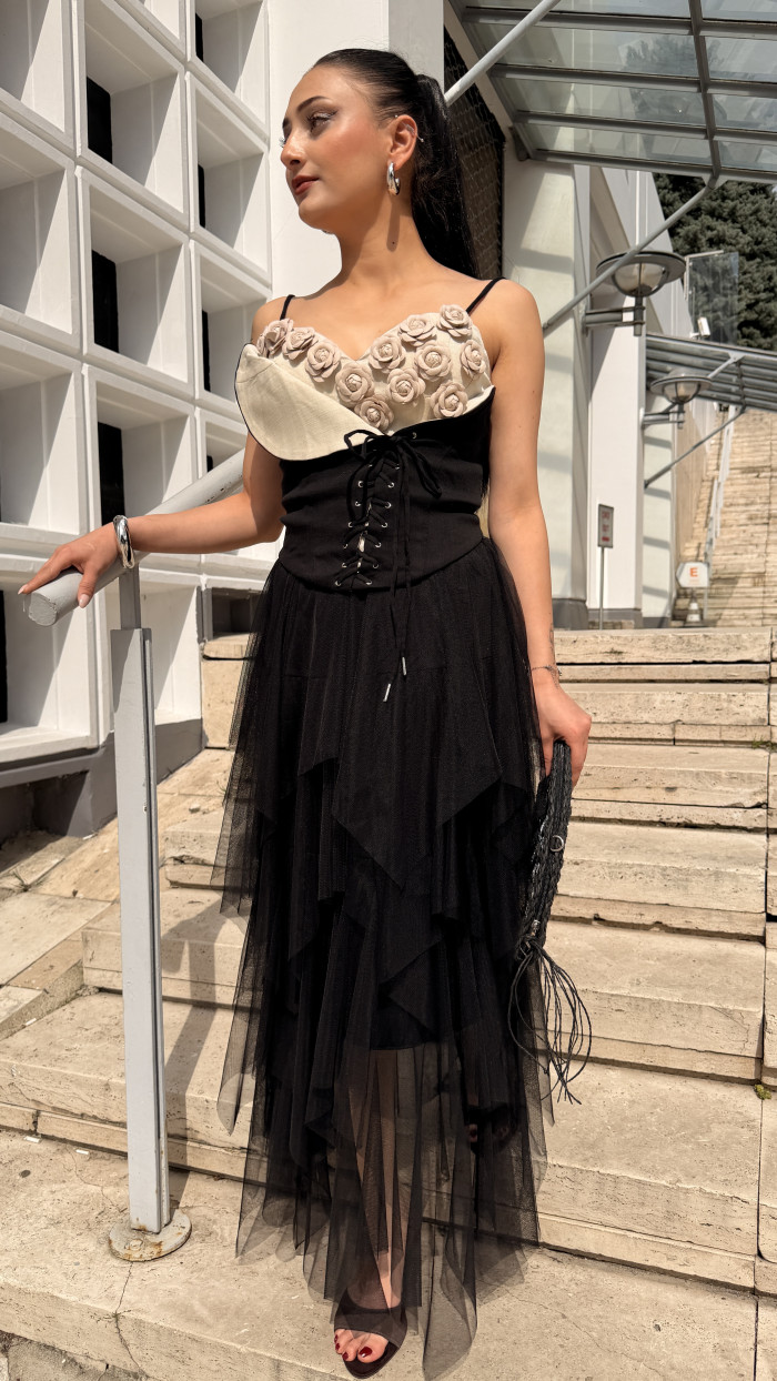 TÜTÜ BLACK ETEK