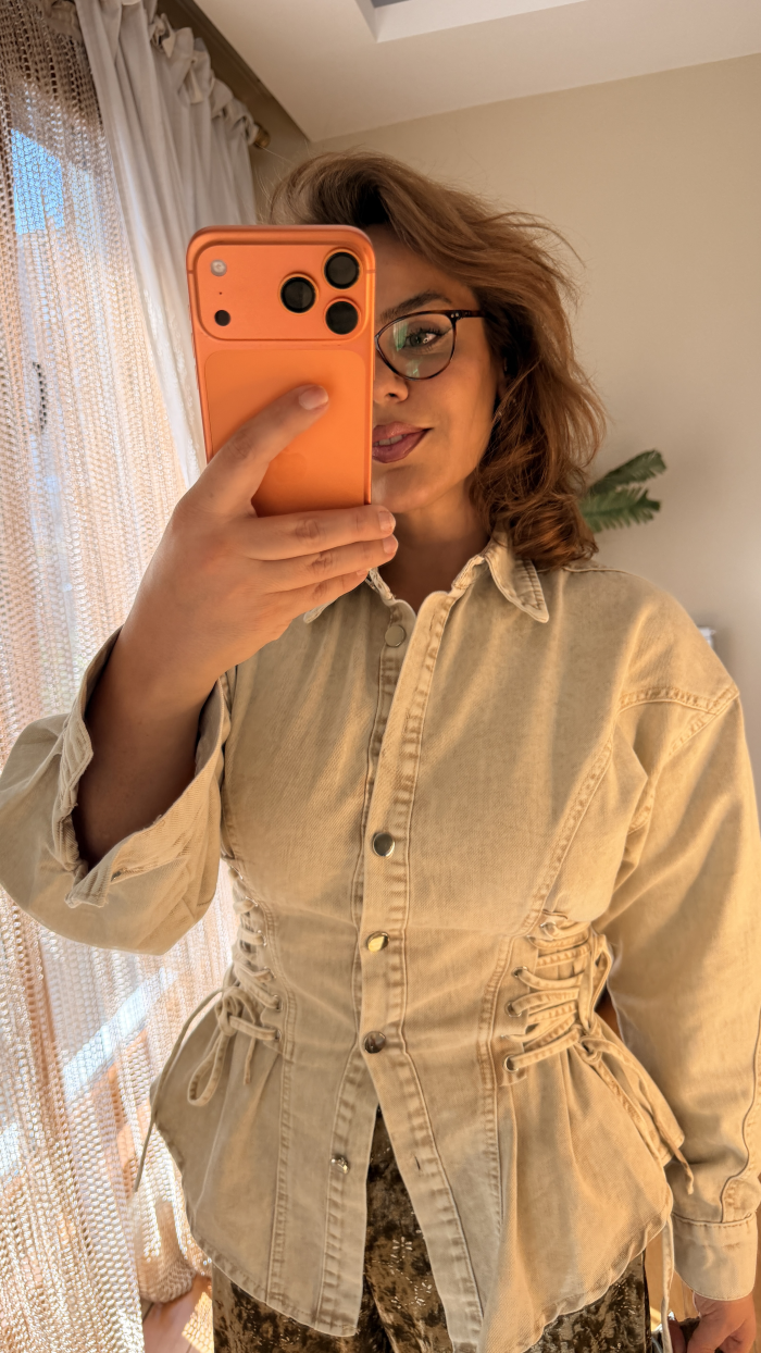 JEAN YAN DETAYLI GÖMLEK BEJ