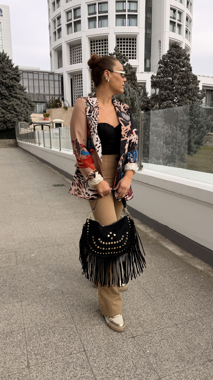 İTALYAN PÜSKÜLLÜ ÇANTA SİYAH