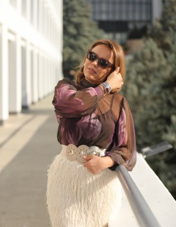 TÜL TASARIM İTHAL DESENLİ BLUZ