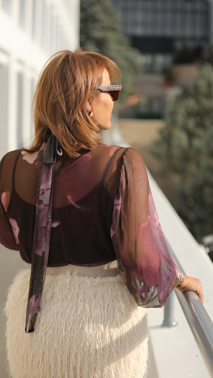 TÜL TASARIM İTHAL DESENLİ BLUZ