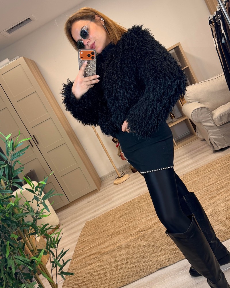 İTHAL PÜSKÜLLÜ KÜRK SİYAH