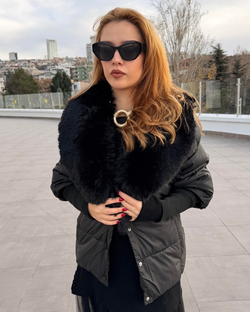 KÜRK DETAYLI ŞİŞME KABAN SİYAH