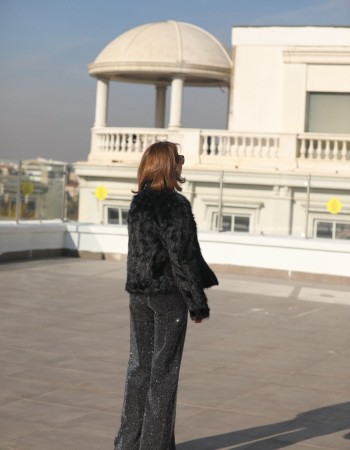 KÜRKLÜ HIRKA MONT SİYAH