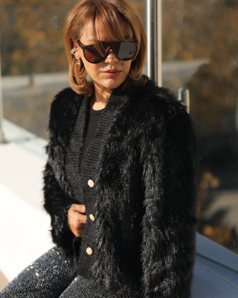 TAŞ DETAYLI İTALYAN SİYAH JEAN