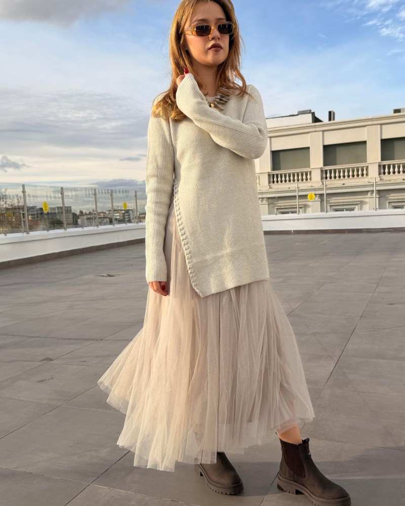 TÜTÜ ETEKLİ TRİKO ELBİSE KREM