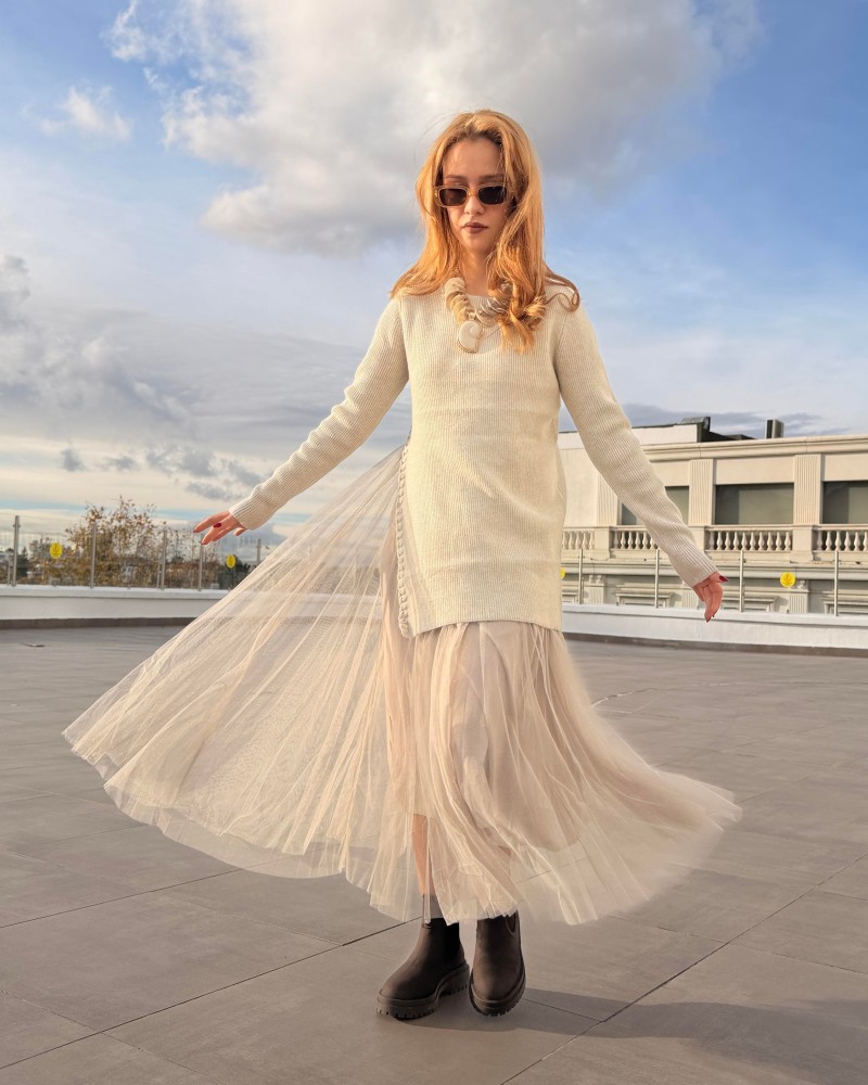 TÜTÜ ETEKLİ TRİKO ELBİSE KREM